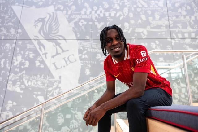 1748679275709003250.jpg 5.jpg